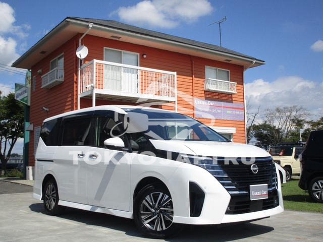 NISSAN SERENA