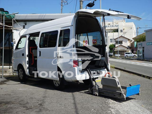 NISSAN CARAVAN BUS