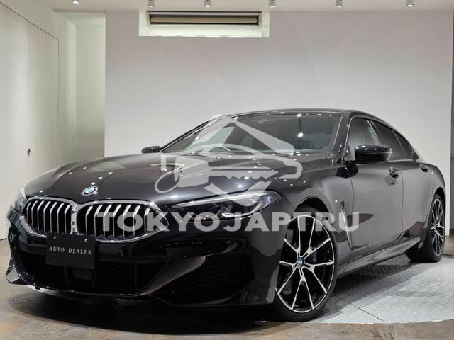 BMW 8 SERIES